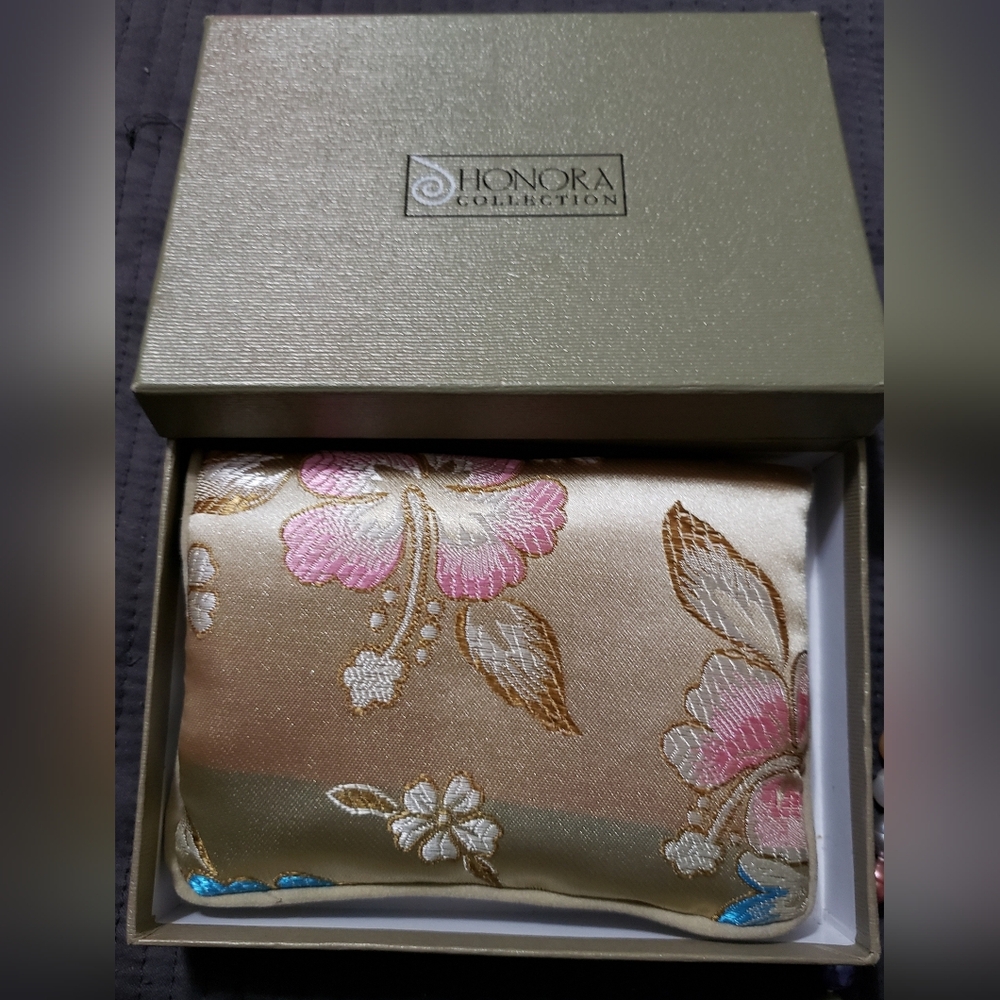 Honora Collection Multi-Color Pearl Necklace With Pouch And Box 925 And H Stamps - Picture 5 of 12